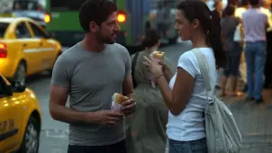 Cemal Hünal Bile Bilmiyormuş: Issız Adam Yayınlanacağını Sokaktaki Afişlerden Görmüş! - Borsametre