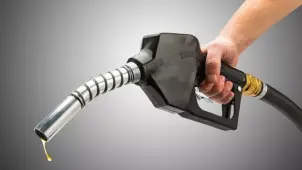 Akaryakıt Tabelasında Nefes Aldıran Haber: Motorine 2 Gün Sonra İndirim Geliyor! - Borsametre