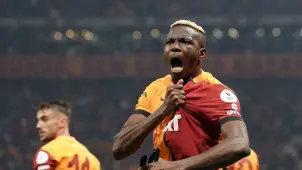 Osimhen İçin İtalyan Efsane Devreye Girdi! Galatasaray'ın Osimhen Umudu Sona Erebilir! - Borsametre