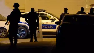 Kadına Şiddet İhbarına Giden Polis Bıçaklandı: Zanlı Yeni Tahliye Olmuş! - Borsametre